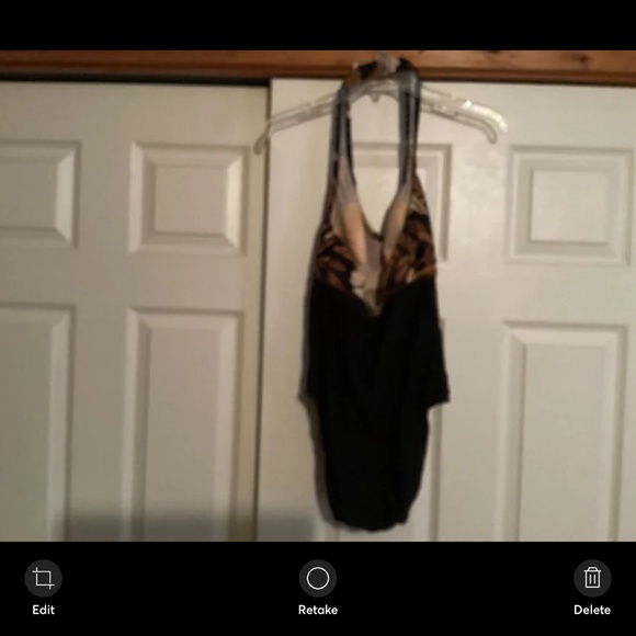 Women swim wear - Picture 2 of 3